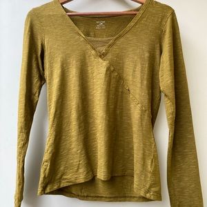 Cute Organic Cotton Blend Long Sleeve Tee - Size M